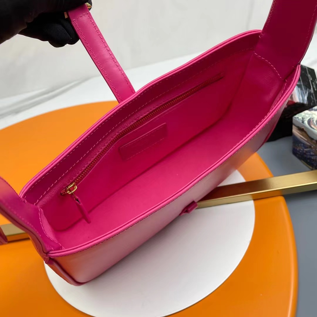 YSL LE 5 À 7 IN SMOOTH LEATHER