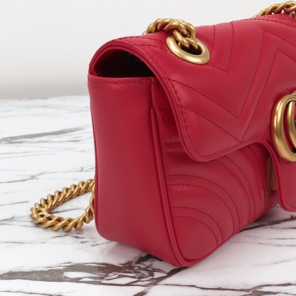 GG Marmont Small Shoulder Bag