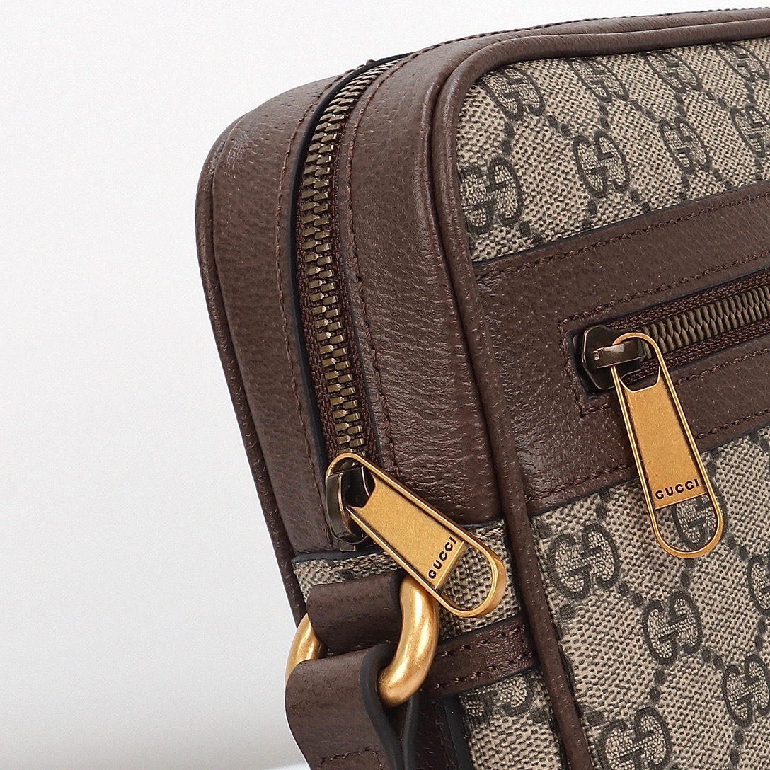 Ophidia series medium messenger bag