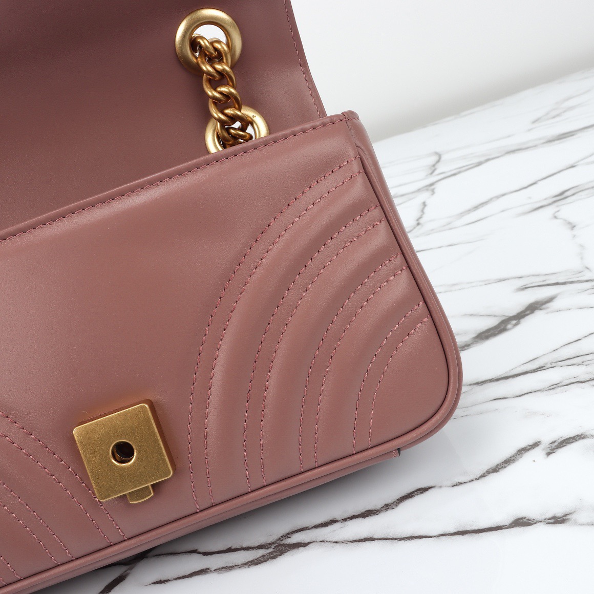 GG Marmont Small Shoulder Bag