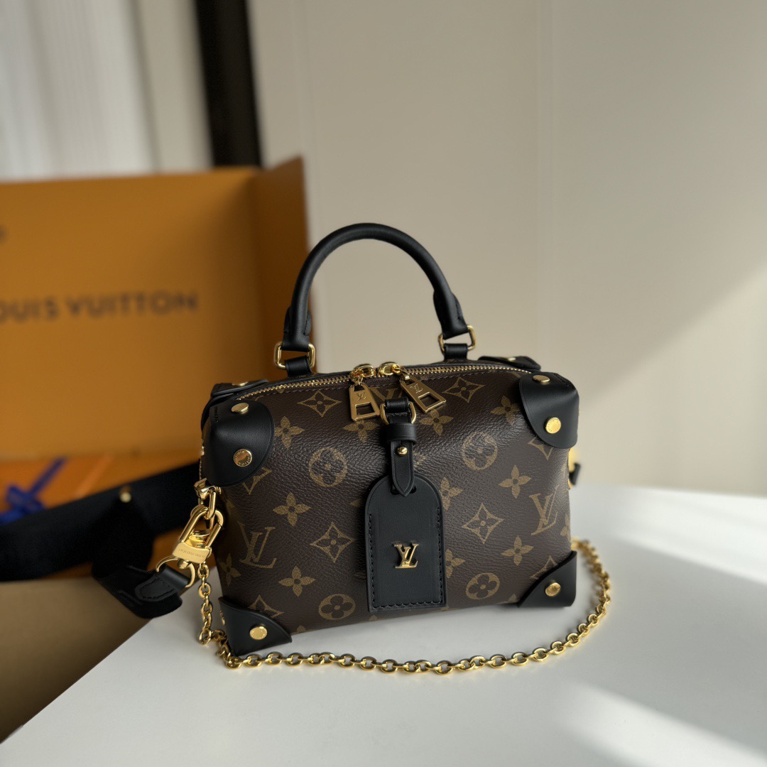 LV PETITE MALLE AOUPLE