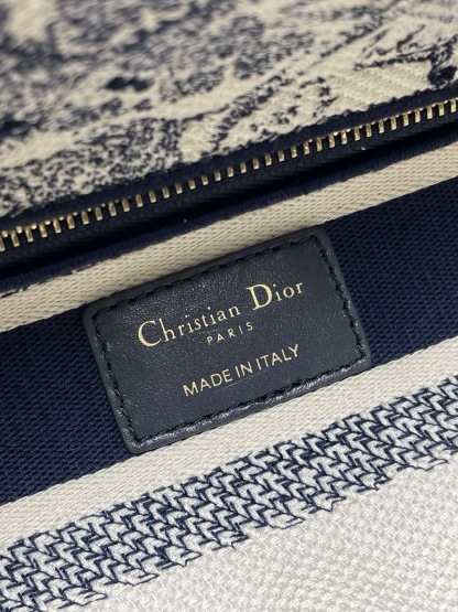 Christian Dior Medium Lady Dior Bag