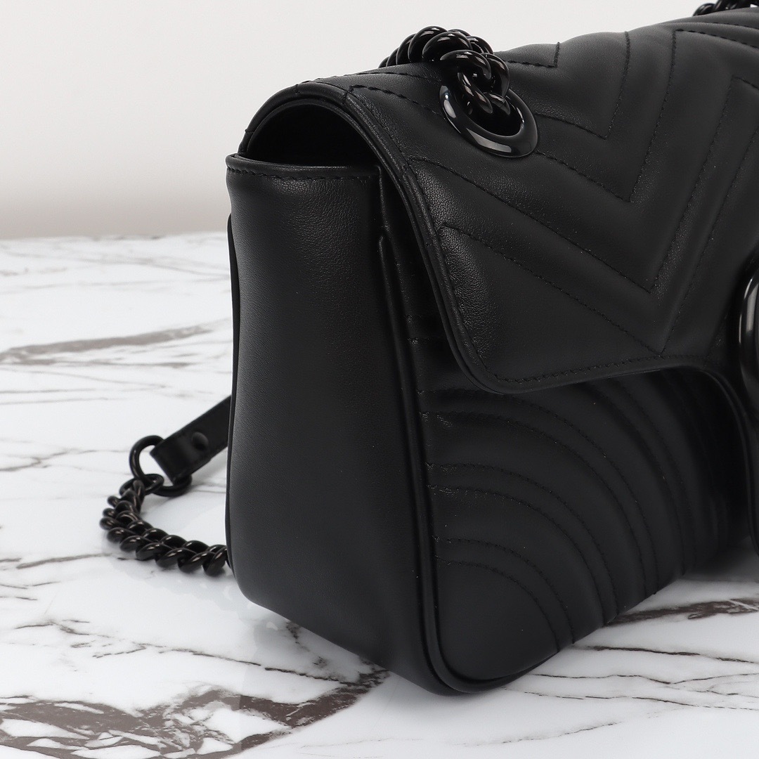 GG Marmont series medium shoulder bag