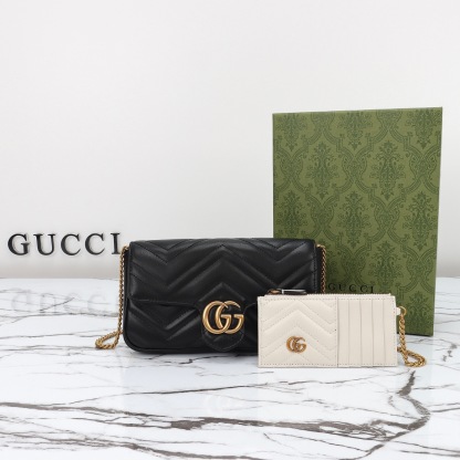 GG Marmont Small Shoulder Bag