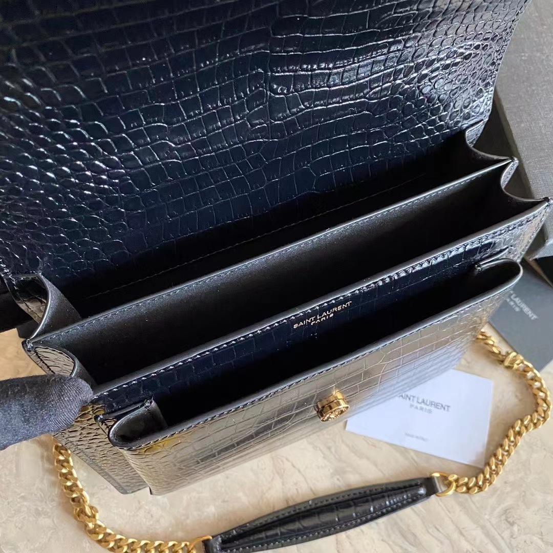 YSL SUNSET MEDIUM CHAIN BAG IN CROCODILE-EMBOSSED SHINY LEATHER