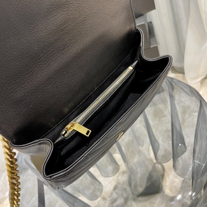 YSL COLLEGE MEDIUM IN QUILTED LEATHER