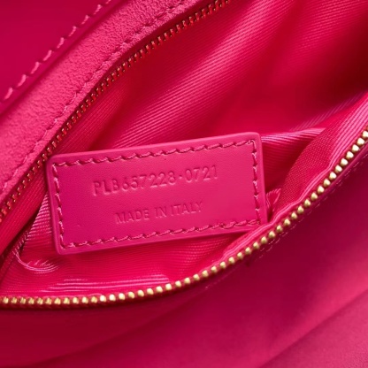 YSL LE 5 À 7 IN SMOOTH LEATHER