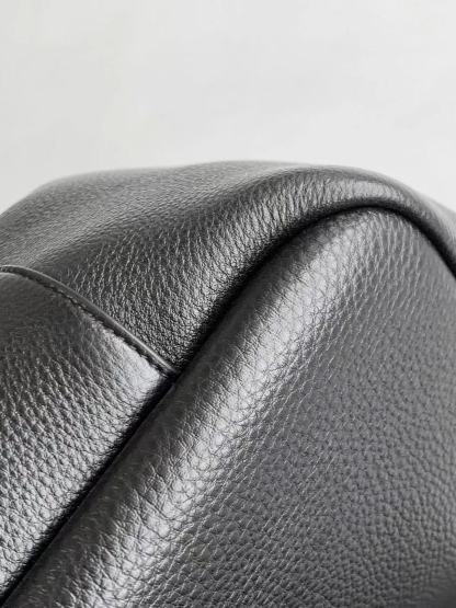 YSL LE 5 A 7 BEA IN GRAINED LEATHER