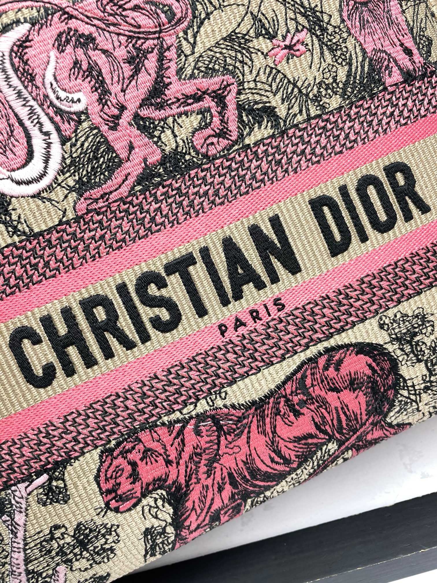 Christian Dior Medium Lady Dior Bag
