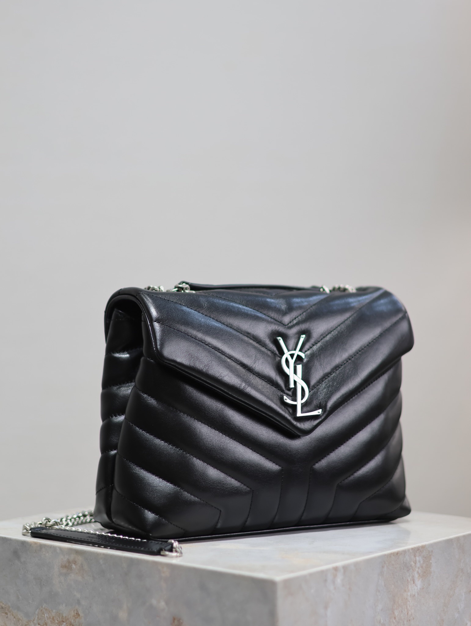 YSL LOULOU SMALL CHAIN BAG IN QUILTED "Y" LEATHER