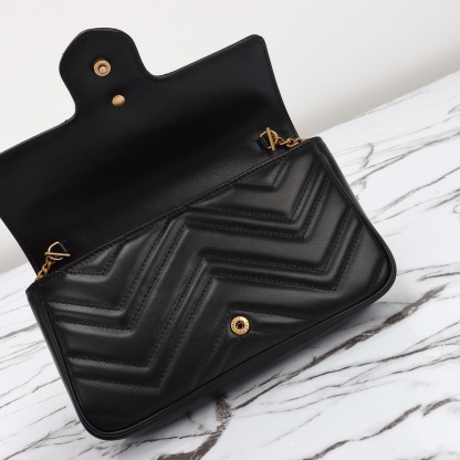 GG Marmont Small Shoulder Bag