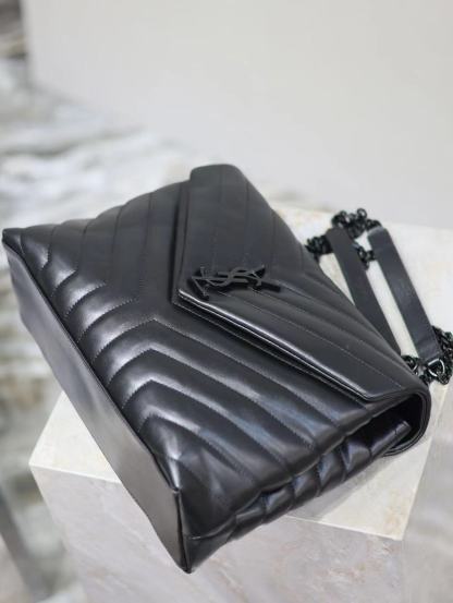 YSL LOULOU MEDIUM CHAIN BAG IN QUILTED "Y" LEATHER