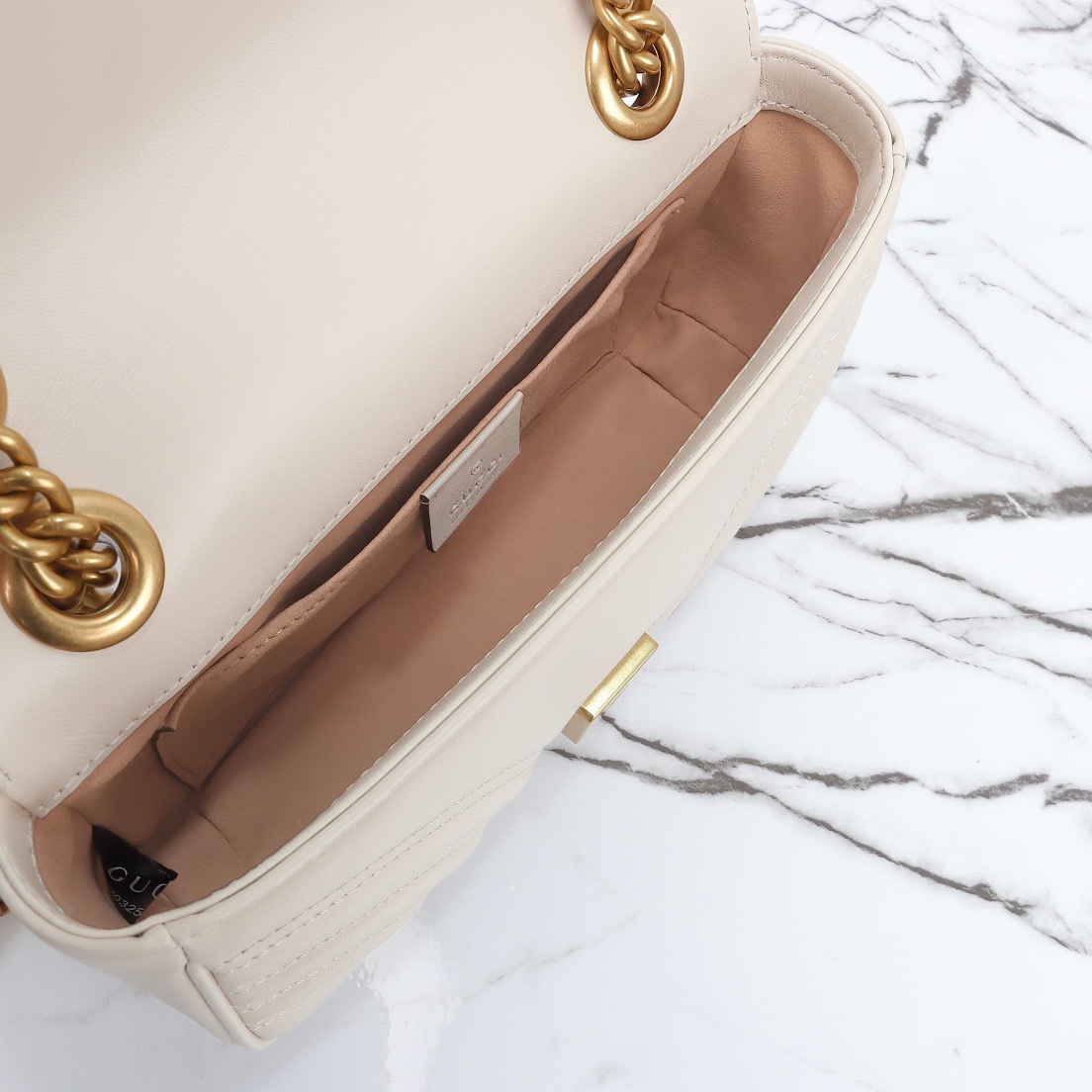 GG Marmont Small Shoulder Bag