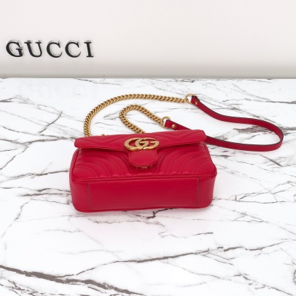 GG Marmont Small Shoulder Bag