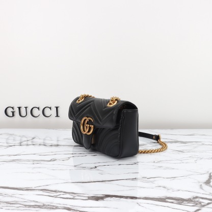 GG Marmont Small Shoulder Bag