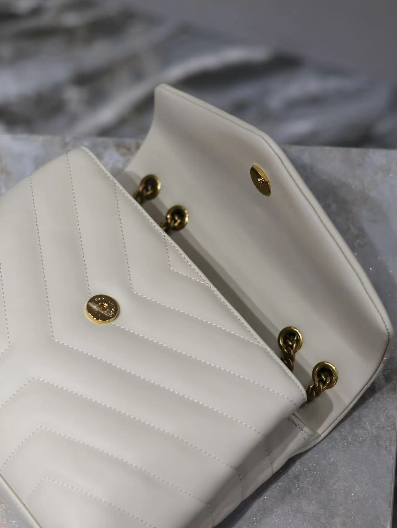 YSL LOULOU SMALL CHAIN BAG IN QUILTED "Y" LEATHER