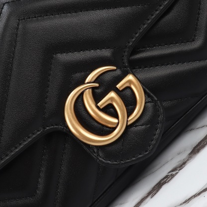 GG Marmont Small Shoulder Bag