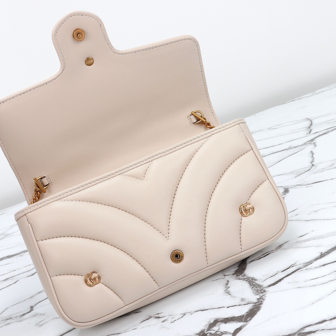 GG Marmont Small Shoulder Bag (with Card Holder)