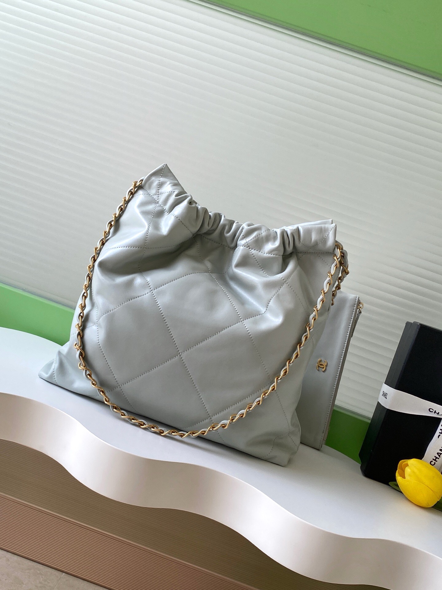 CHANEL 22 Small Handbag