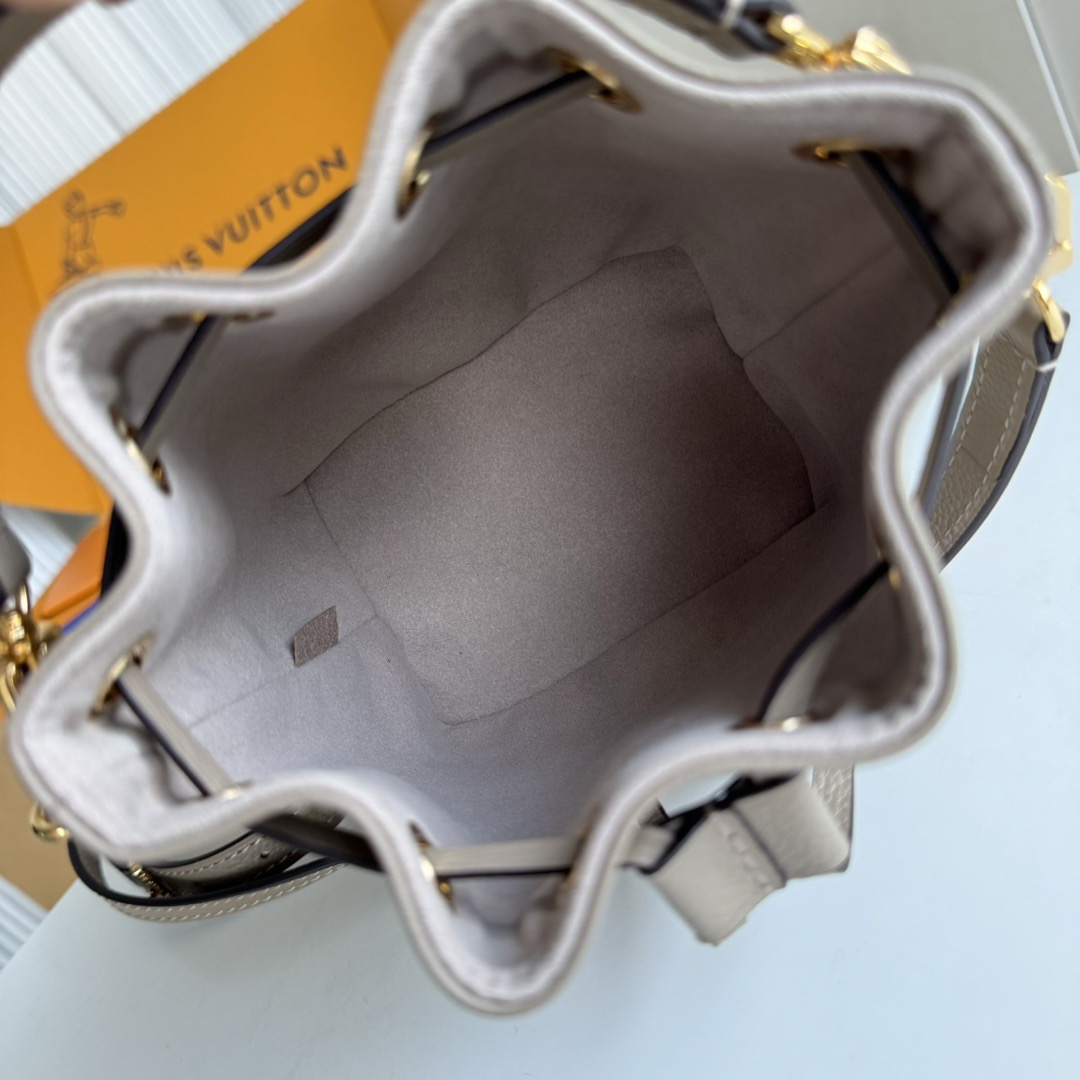 LV  Nano Noé