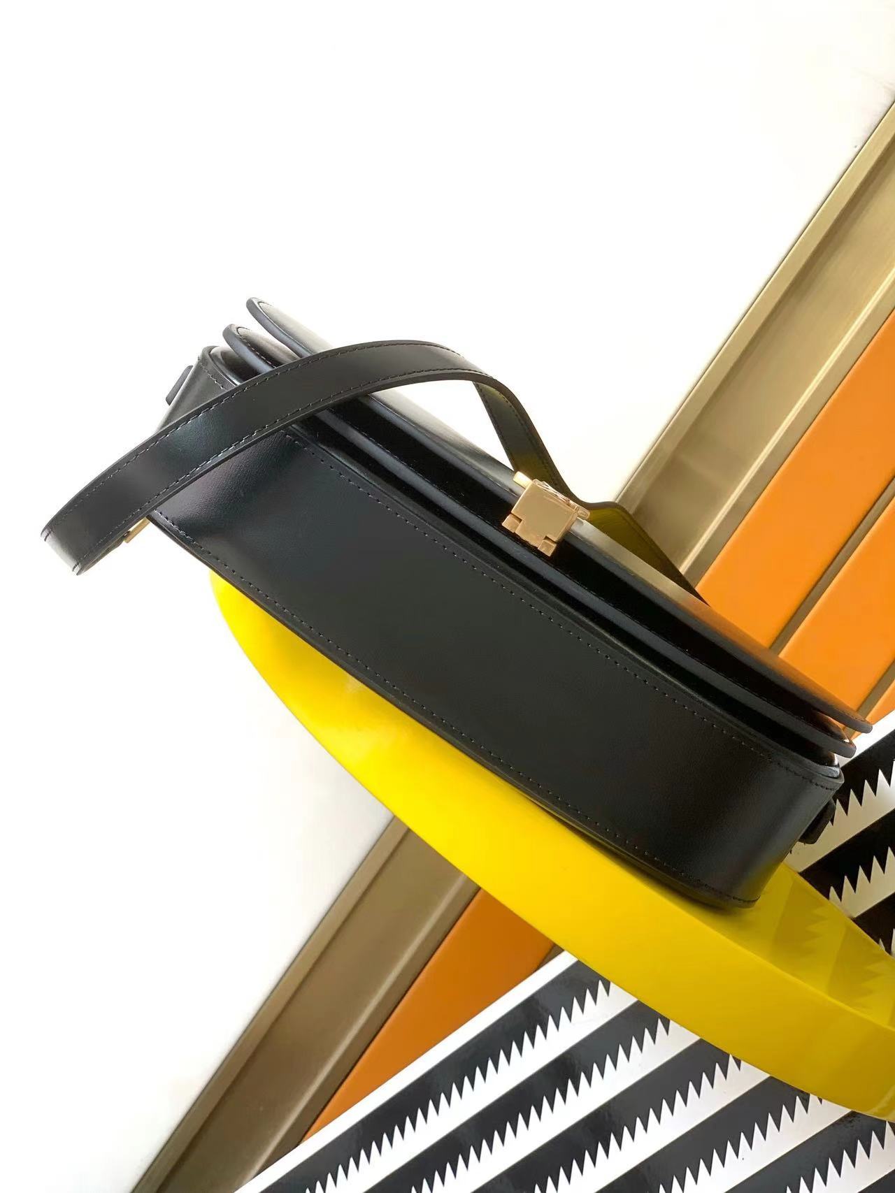 VOLTAIRE IN BOX SAINT LAURENT