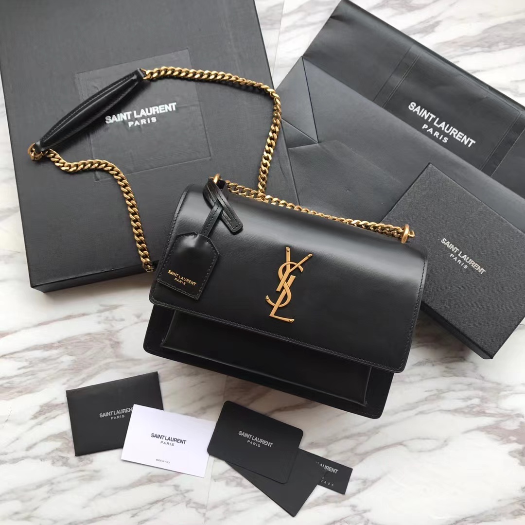 YSL SUNSET MEDIUM CHAIN BAG IN SMOOTH LEATHER