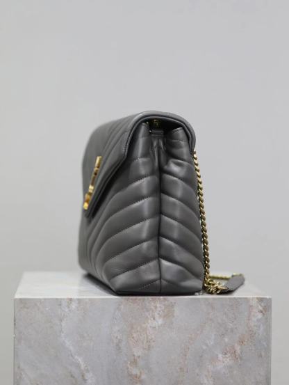 YSL LOULOU MEDIUM CHAIN BAG IN QUILTED "Y" LEATHE