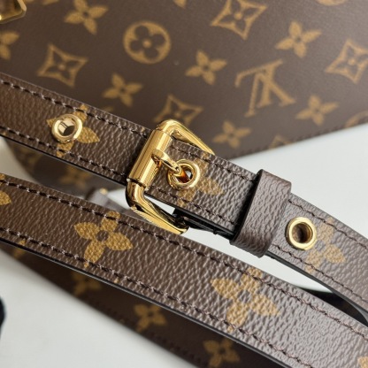 LV Pochette Métis