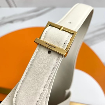 YSL LE 5 Ã7 SUPPLE SMALL IN GRAINED LEATHER