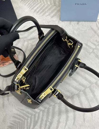 Small Prada Galleria Saffiano leather bag