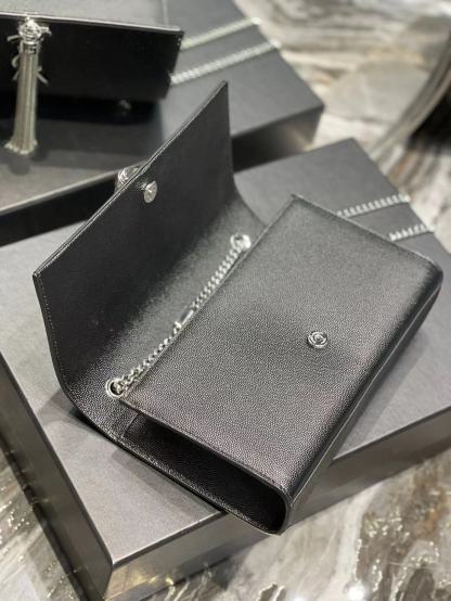 YSL KATE MEDIUM CHAIN BAG WITH TASSEL IN GRAIN DE POUDRE EMBOSSED LEATHER