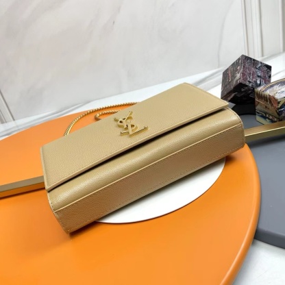 YSL Kate Medium In Grain Poudre embossed Leather Bag