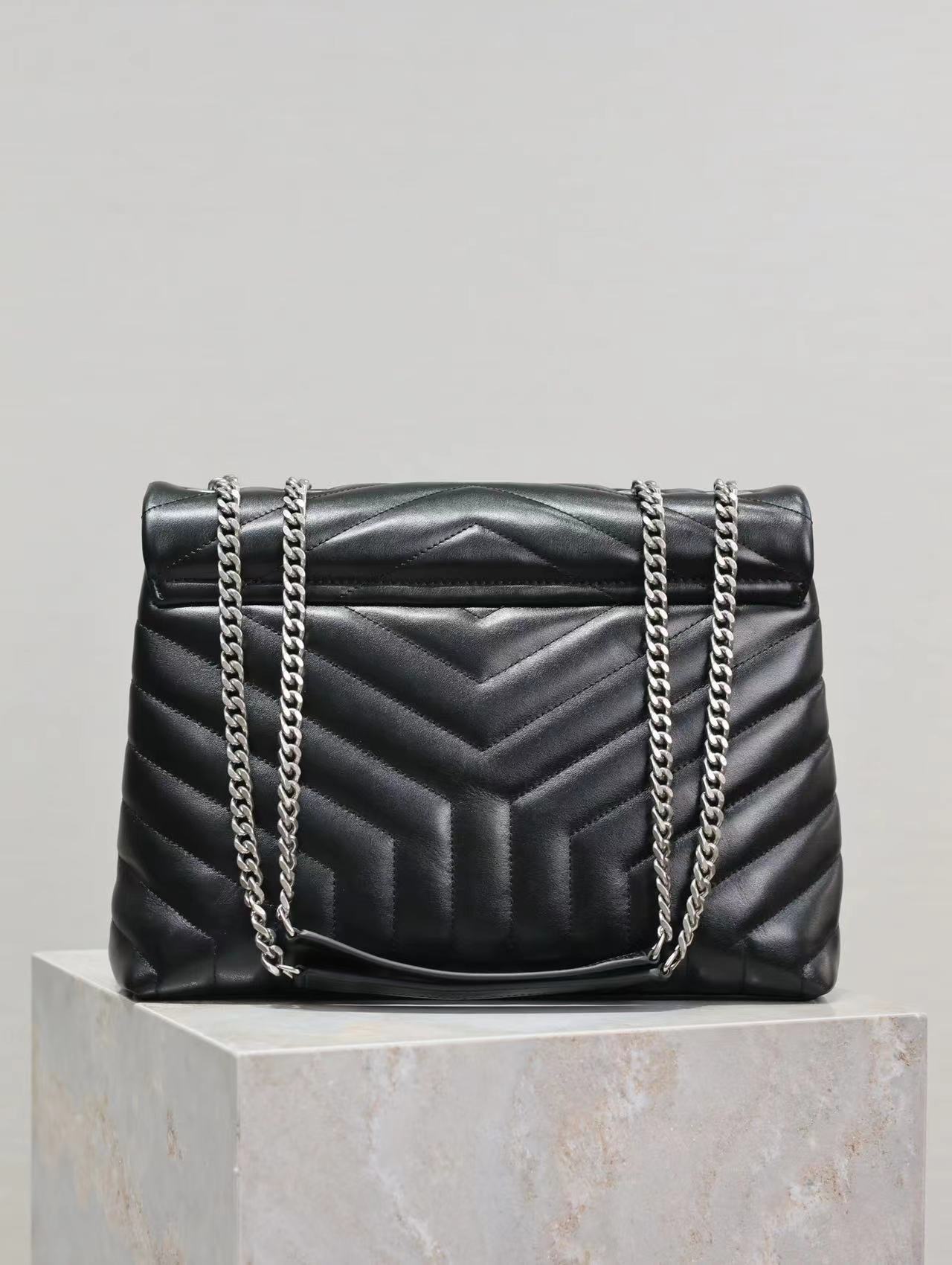 YSL LOULOU MEDIUM CHAIN BAG IN QUILTED "Y" LEATHER