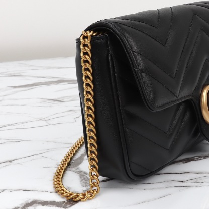 GG Marmont Small Shoulder Bag