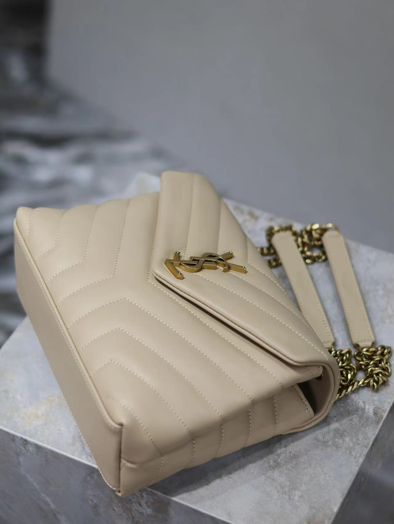 YSL LOULOU SMALL CHAIN BAG IN QUILTED "Y" LEATHER