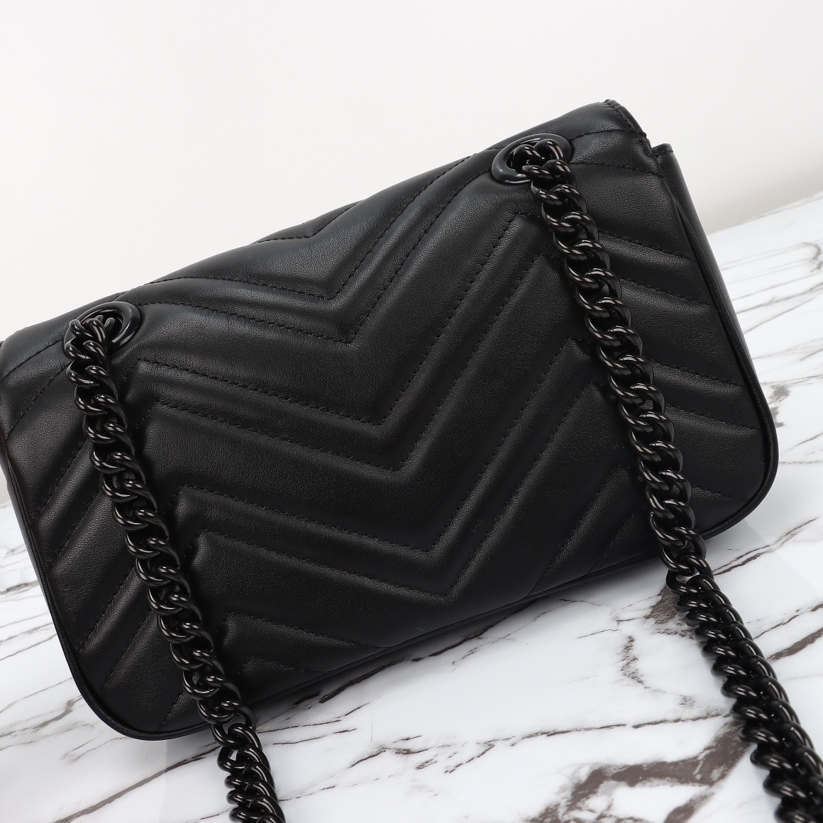 GG Marmont Small Shoulder Bag