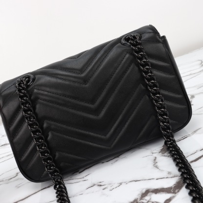 GG Marmont Small Shoulder Bag