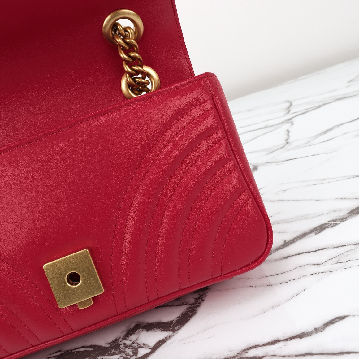 GG Marmont Small Shoulder Bag