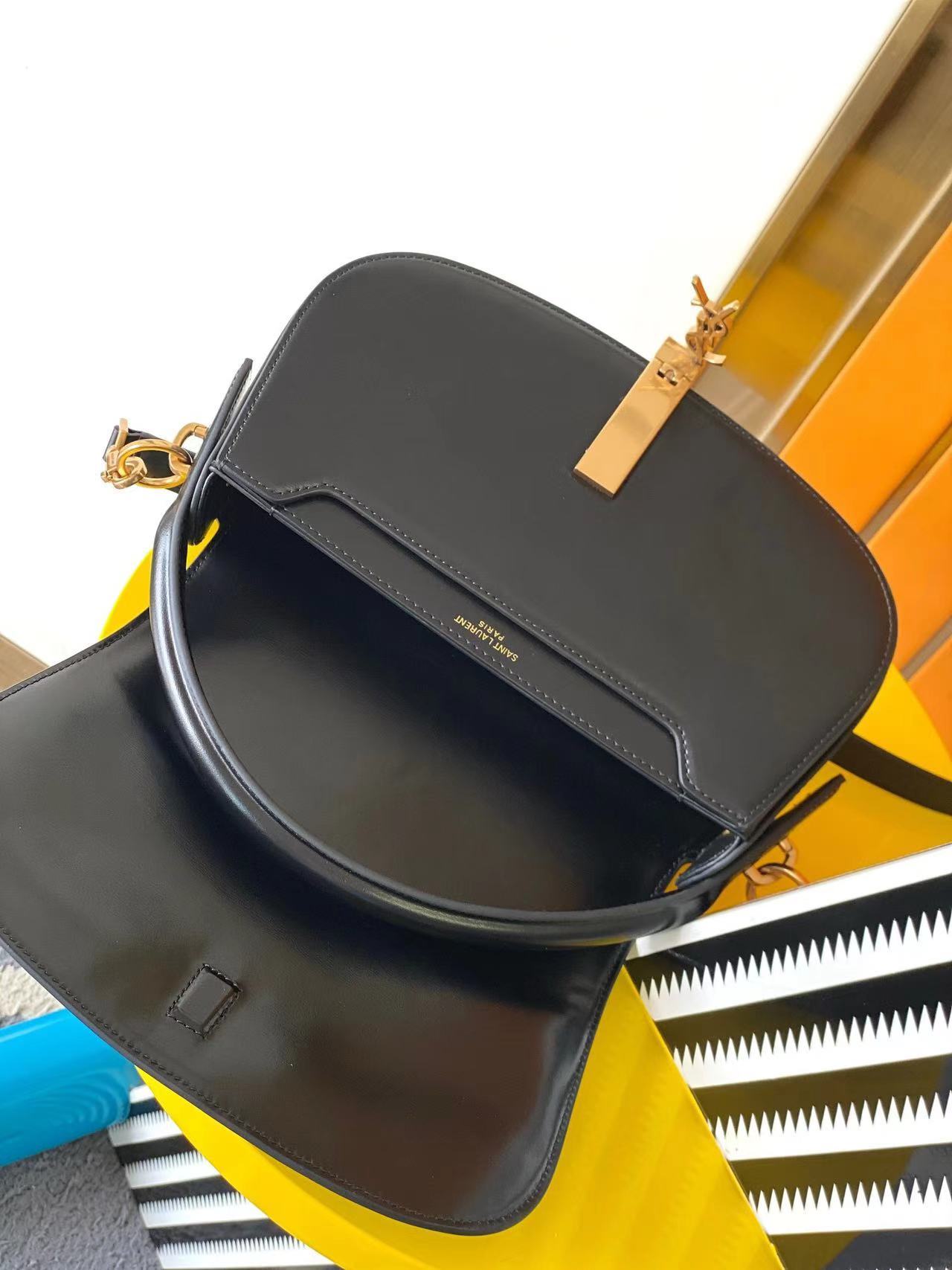 VOLTAIRE IN BOX SAINT LAURENT