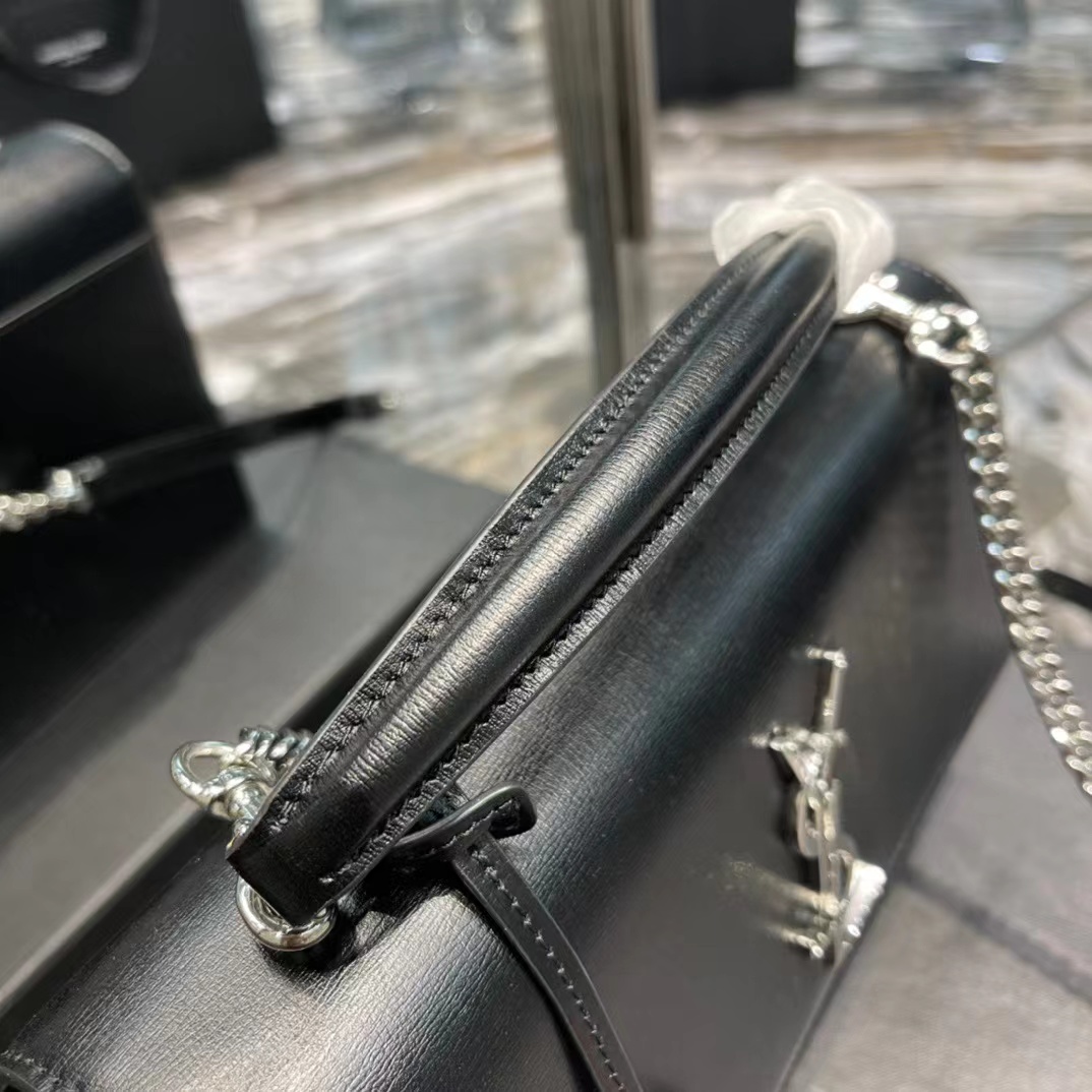 YSL SUNSET MEDIUM TOP HANDLE IN SMOOTH LEATHER