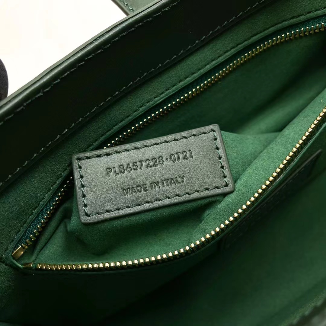 YSL LE 5 À 7 IN SMOOTH LEATHER