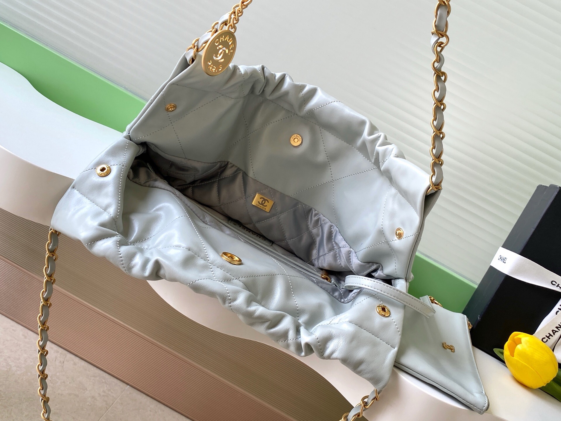 CHANEL 22 Small Handbag