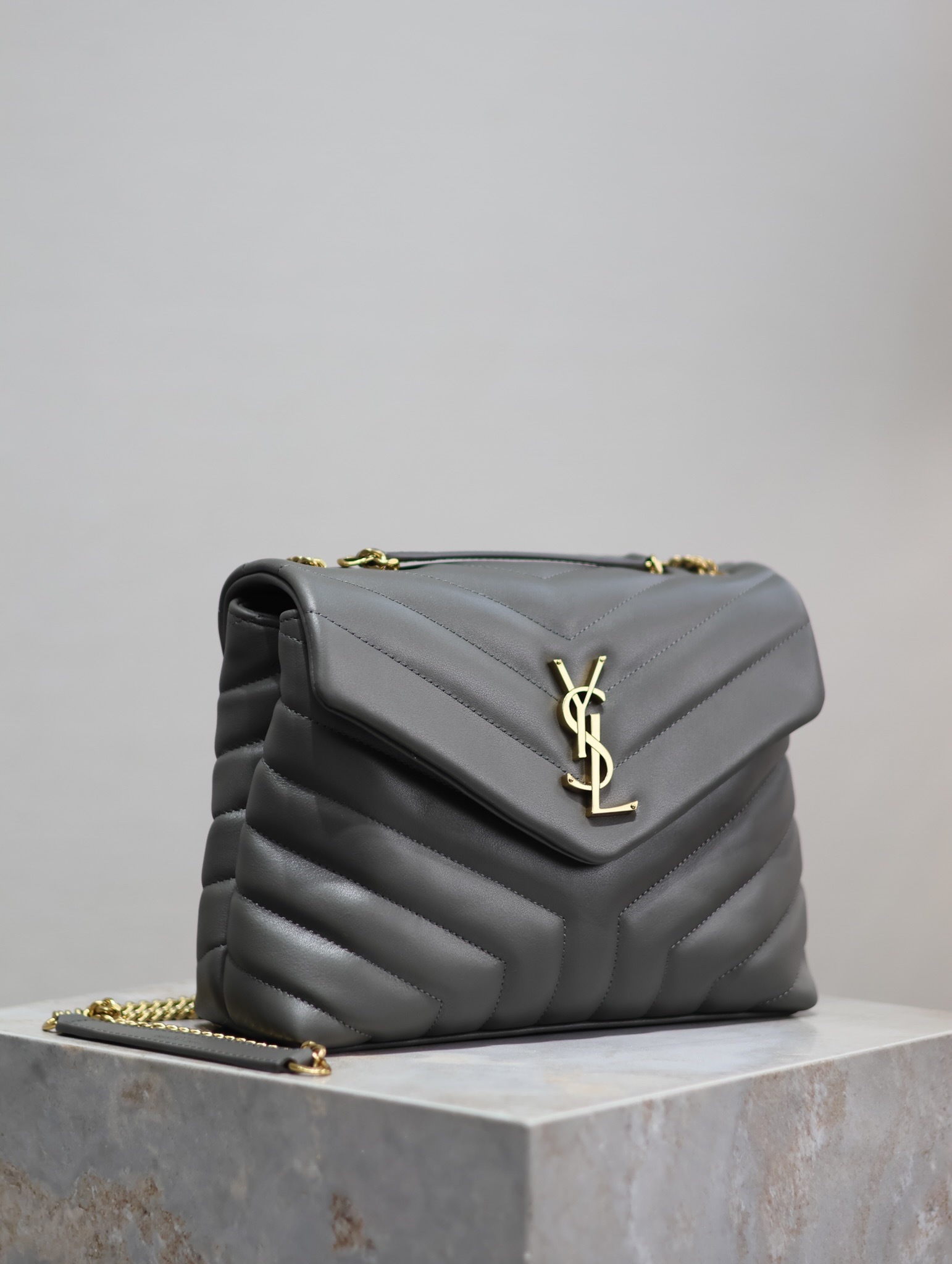 YSL LOULOU SMALL CHAIN BAG IN QUILTED "Y" LEATHER