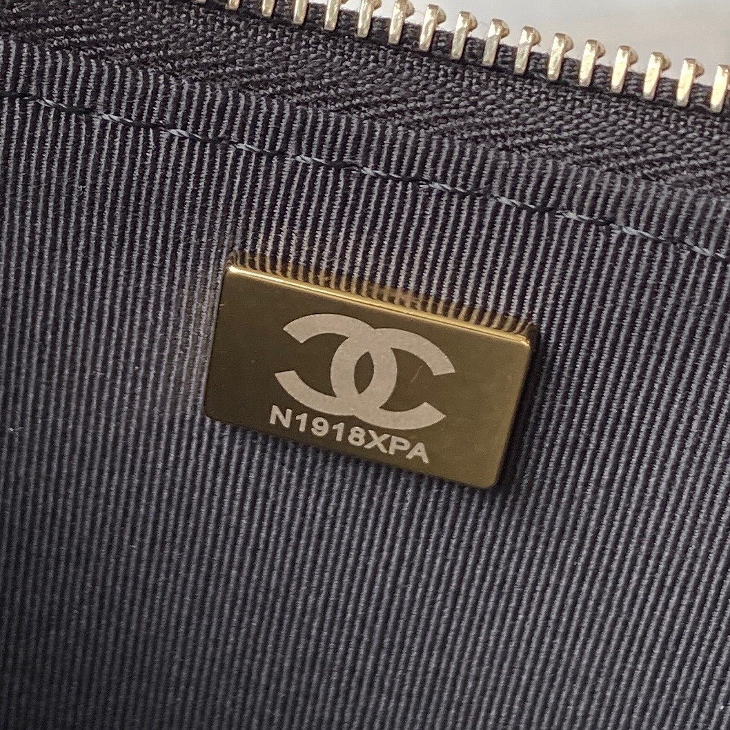 Chanel Hobo underarm bag