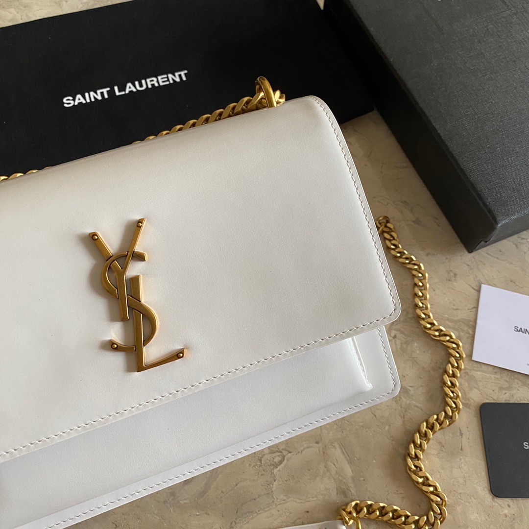 YSL SUNSET MEDIUM CHAIN BAG IN SMOOTH LEATHER