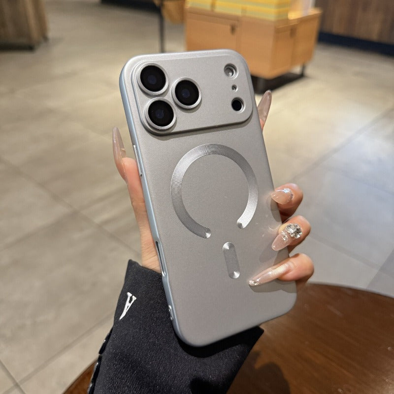 New Magnetic Charging All-inclusive Silicone Drop-proof Phone Case for iPhone