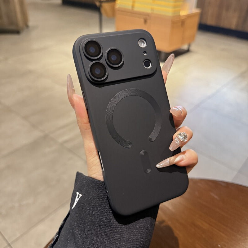 New Magnetic Charging All-inclusive Silicone Drop-proof Phone Case for iPhone