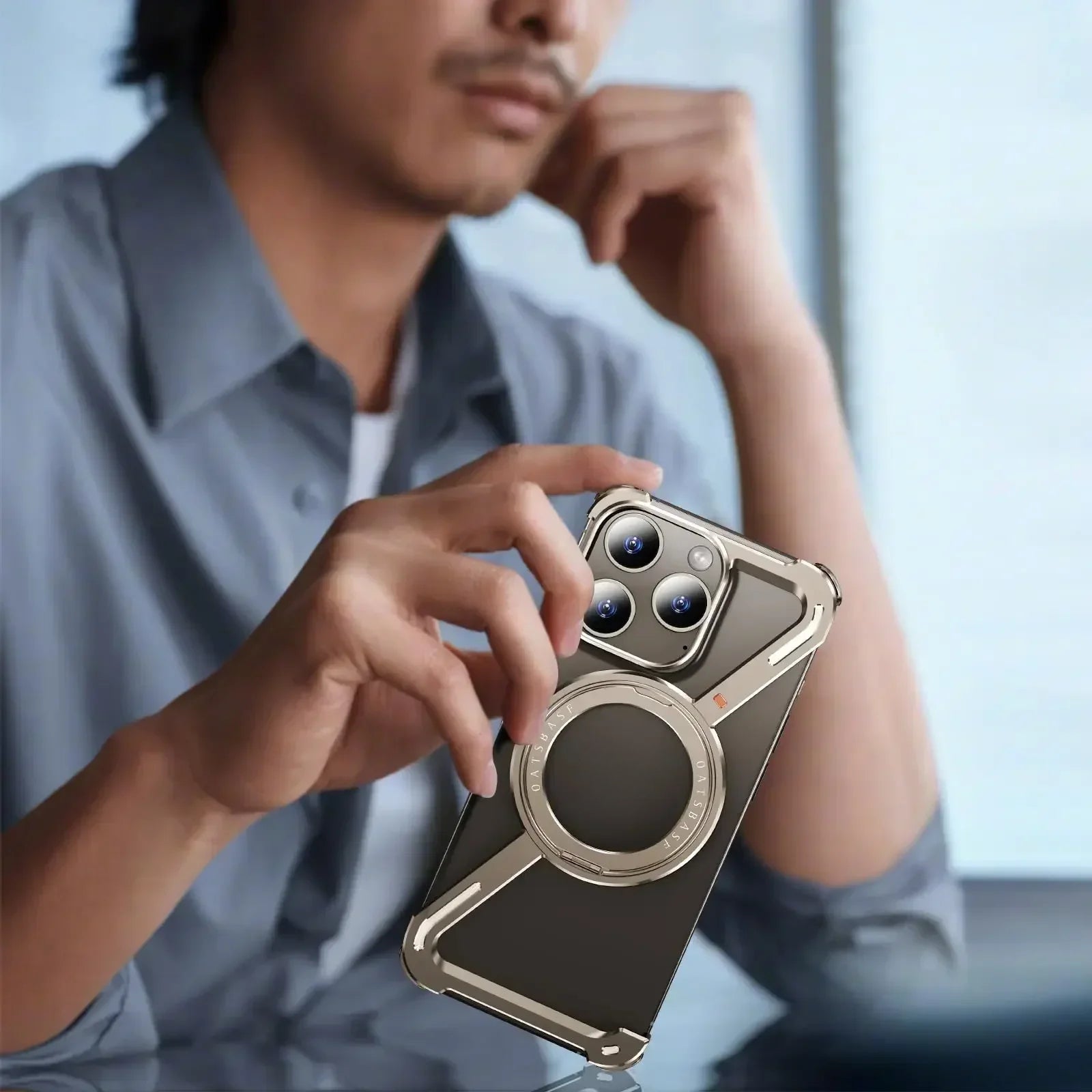 Z-shaped aluminum alloy frameless magnetic shock resistant hard phone case suitable for iPhone