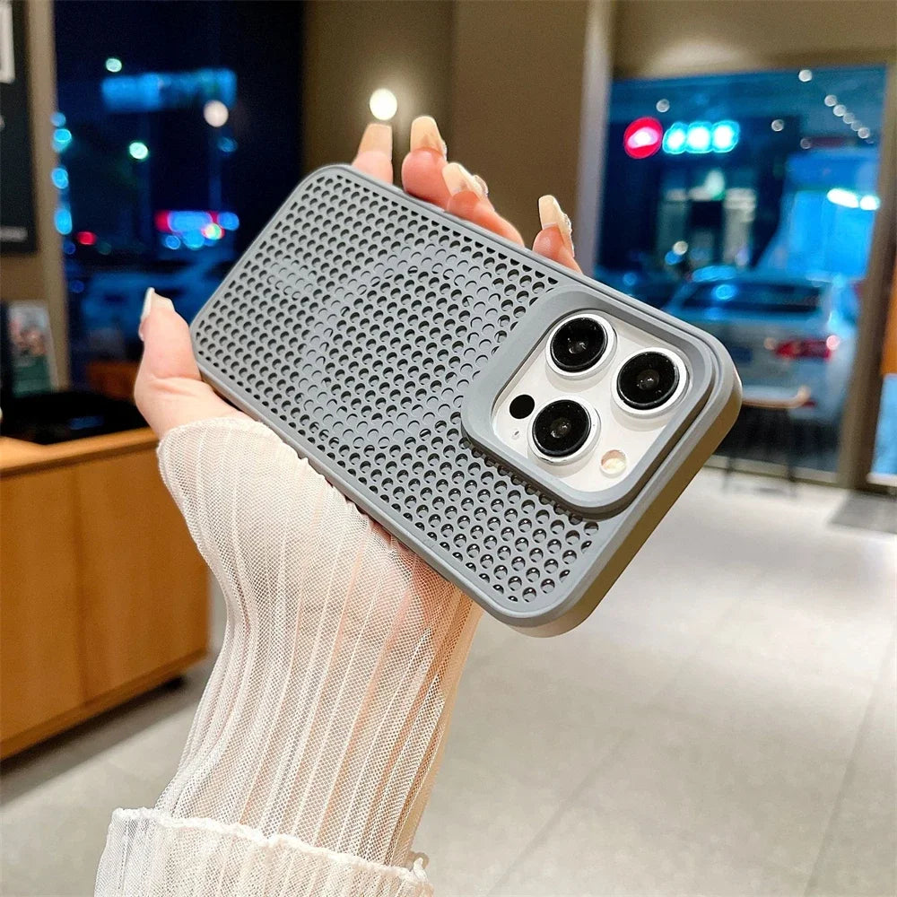 Luxury matte heat dissipation hole magnetic wireless charging PC hard phone case suitable for iPhone