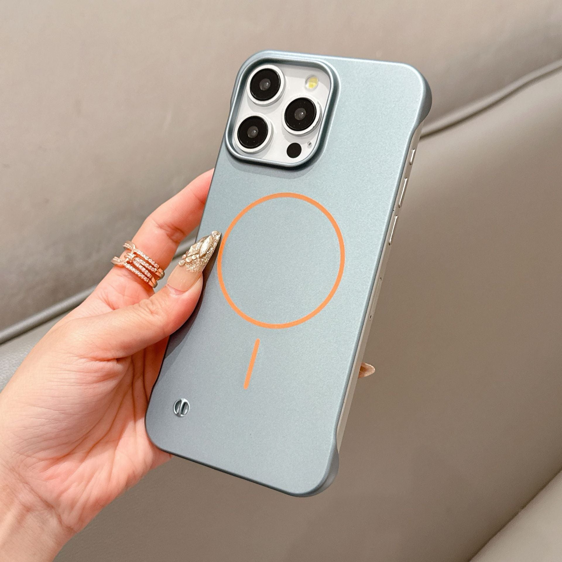 Matte skin friendly ultra-thin borderless phone case for iPhone